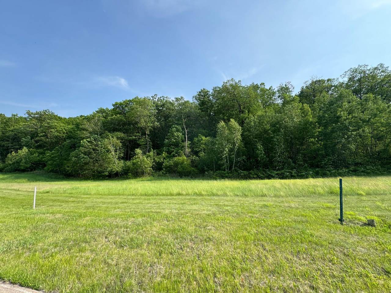 2812 Oakhurst Drive - Photo 1