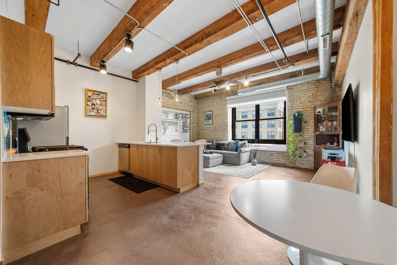 406 Wacouta Street - Photo 1