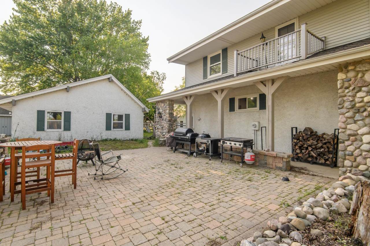 W208S8861 Hillendale Drive - Photo 1
