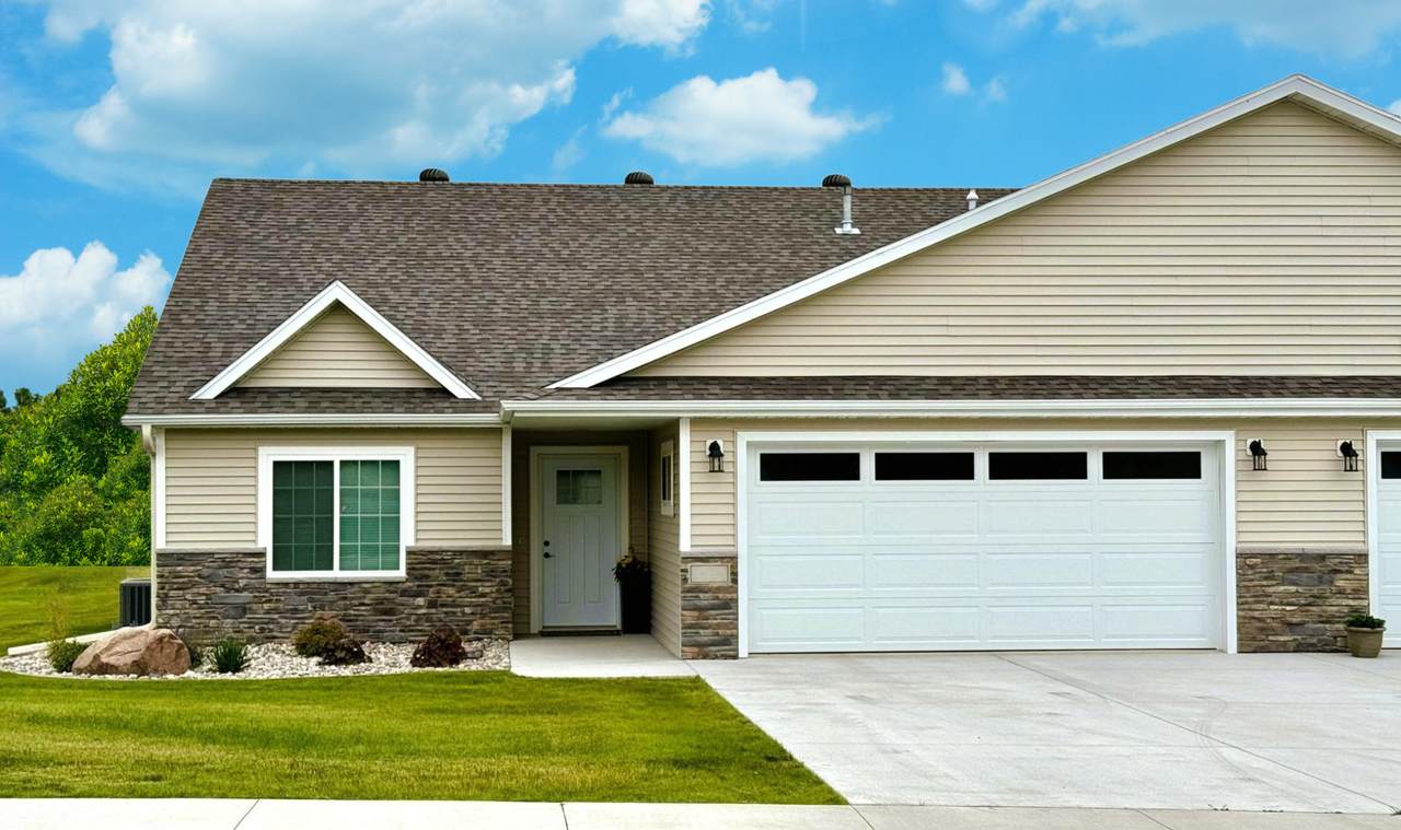 1430 Campus Drive - Photo 1