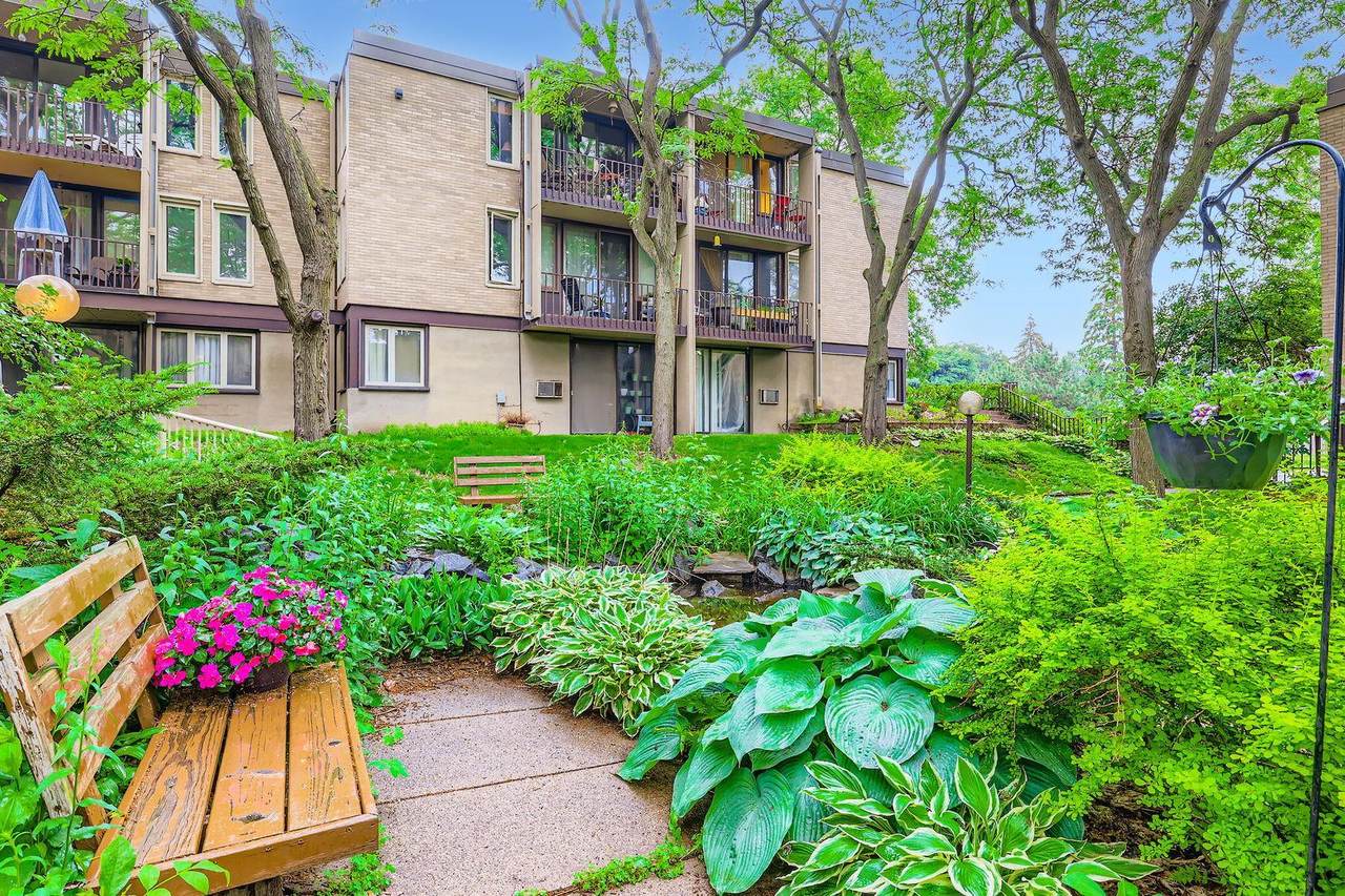 4010 15th Avenue - Photo 1