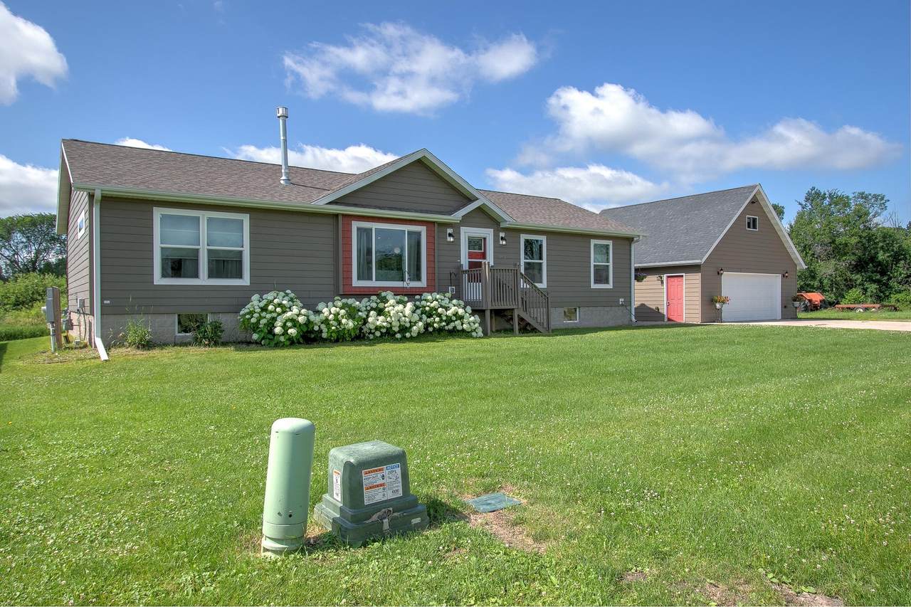 10072 Benjamin Drive - Photo 1