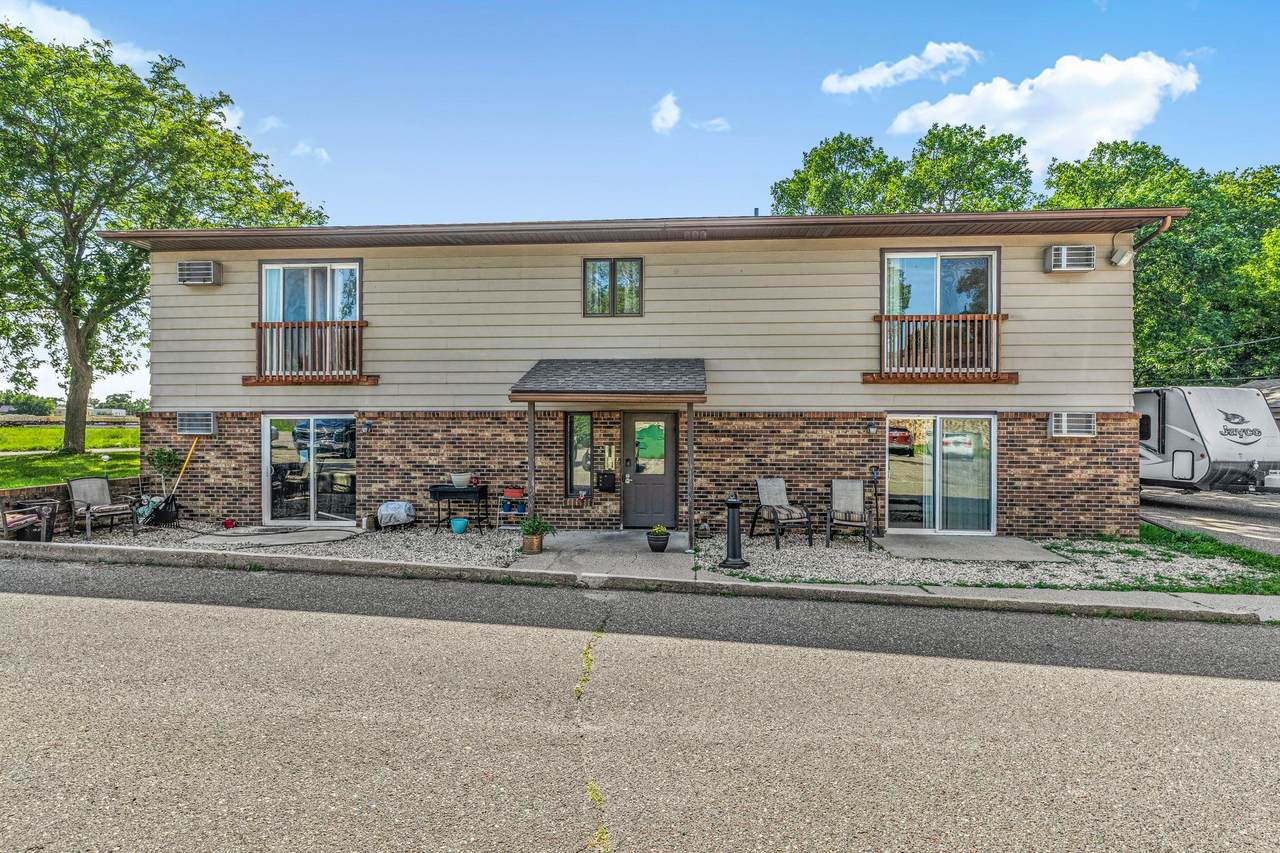 1310 6th Street - Photo 1