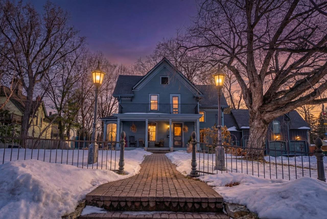 418 Holcombe Street - Photo 1