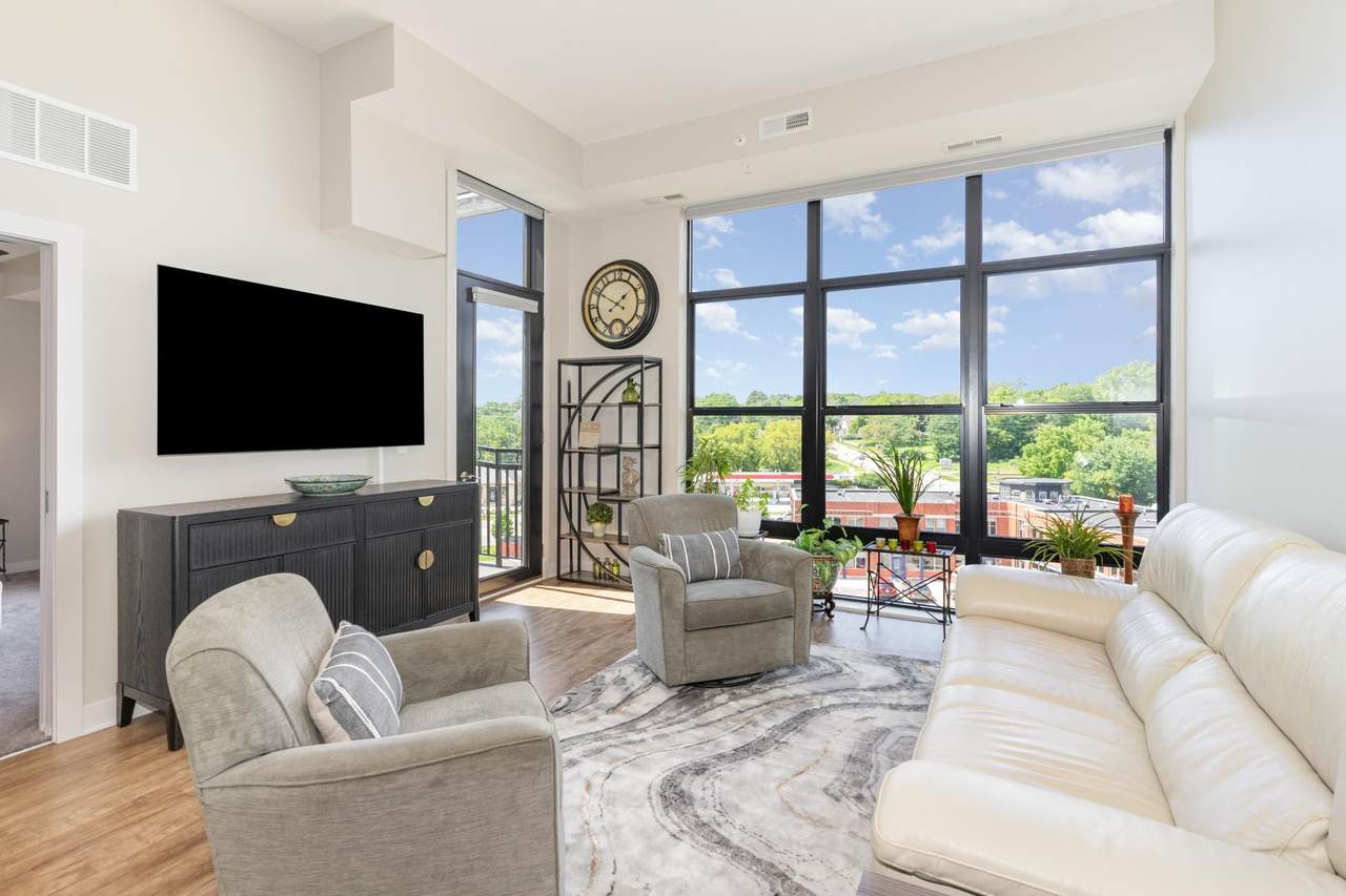 101 Saint Olaf Avenue - Photo 1