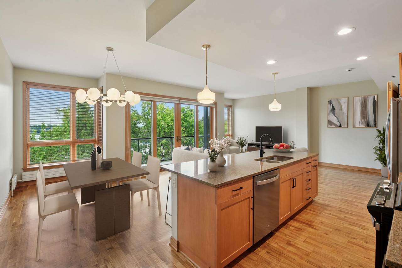 4201 Sunset Drive - Photo 1