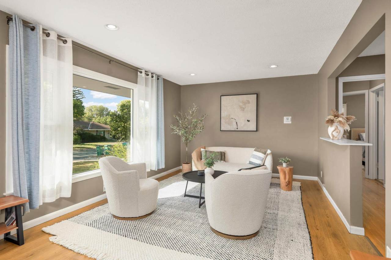 1611 Oregon Avenue - Photo 1