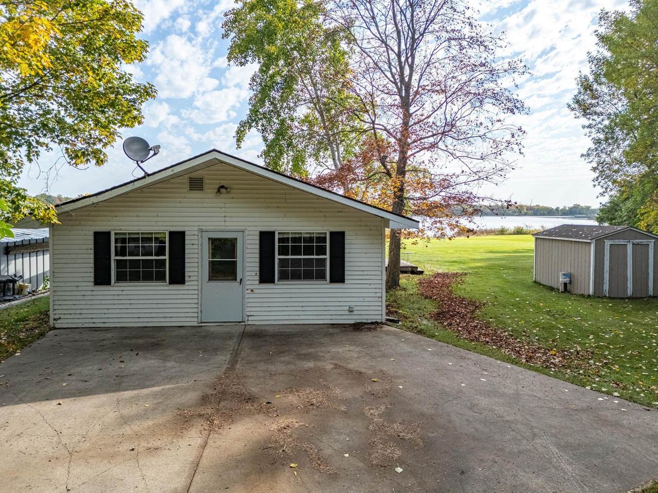 19538 Union Drive - Photo 1