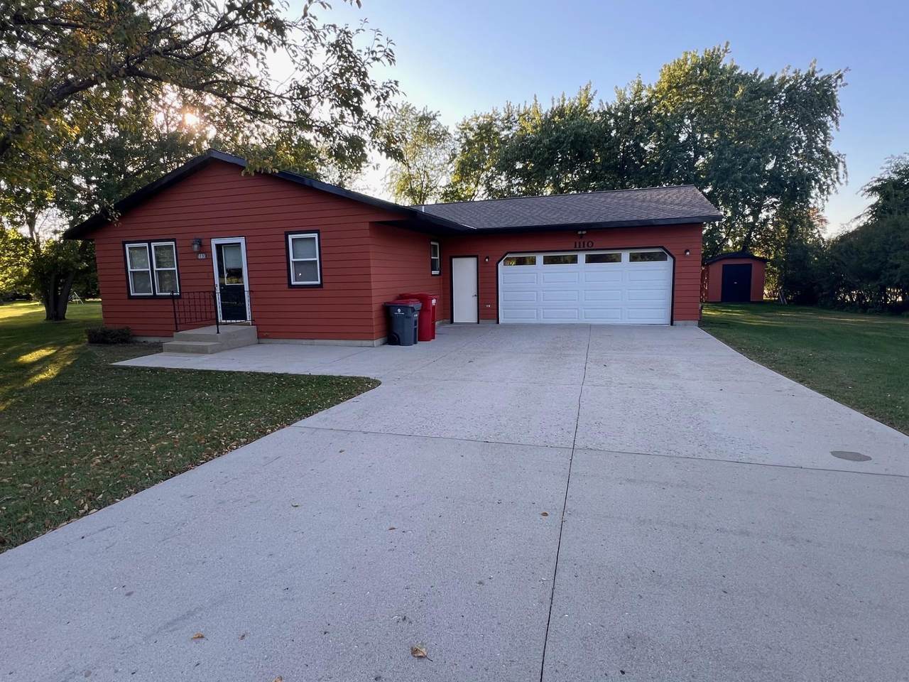 1110 Eckert Street - Photo 1