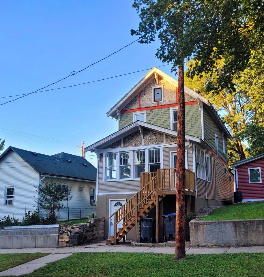 322 Vine Street - Photo 1