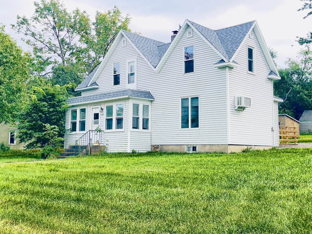 227 South Avenue - Photo 1