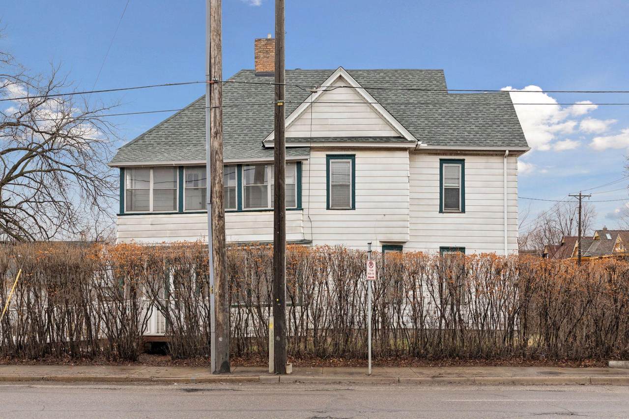 328 13th Ave - Photo 1