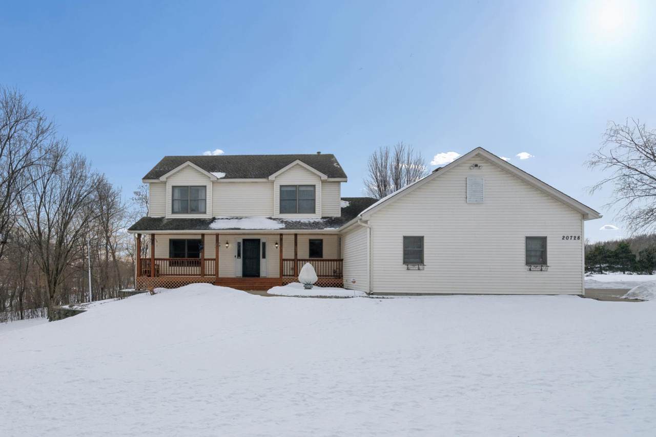 20728 Hoover Court - Photo 1