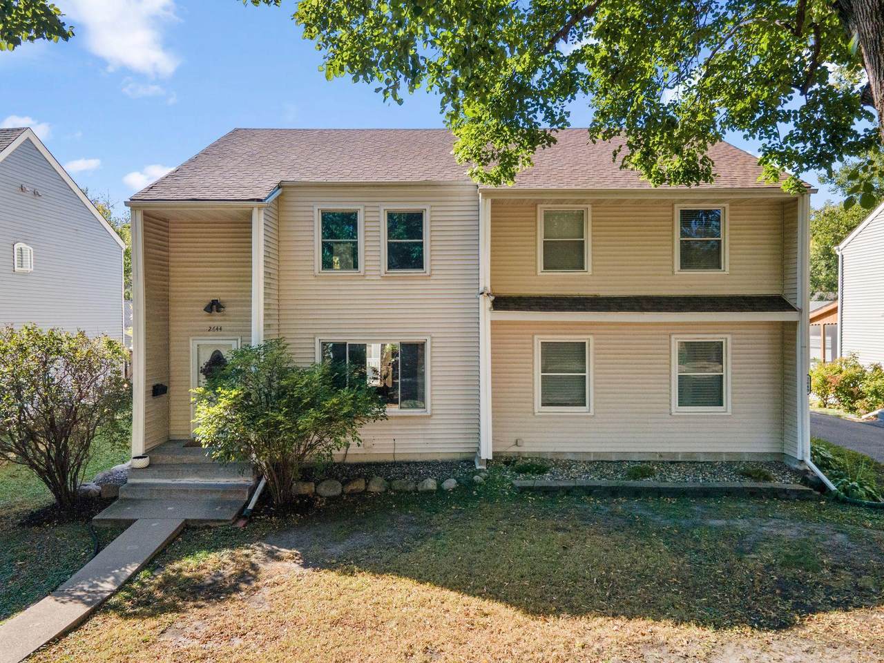 2644 Zarthan Avenue - Photo 1