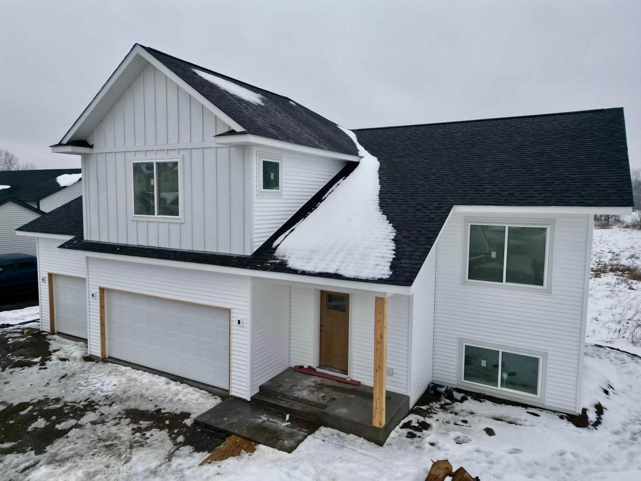 7437 147th Lane - Photo 1