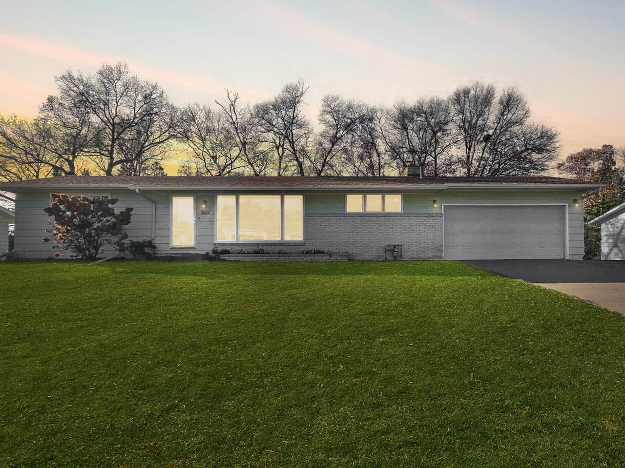 1622 Graydon Avenue - Photo 1