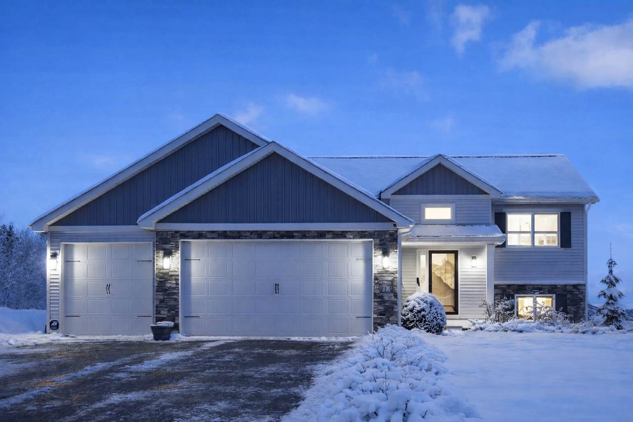 713 Harvest Drive - Photo 1