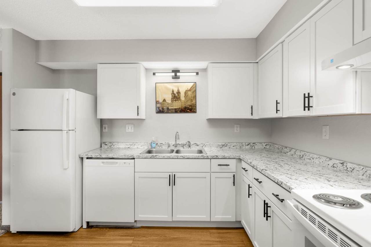 221 Grand Avenue - Photo 1