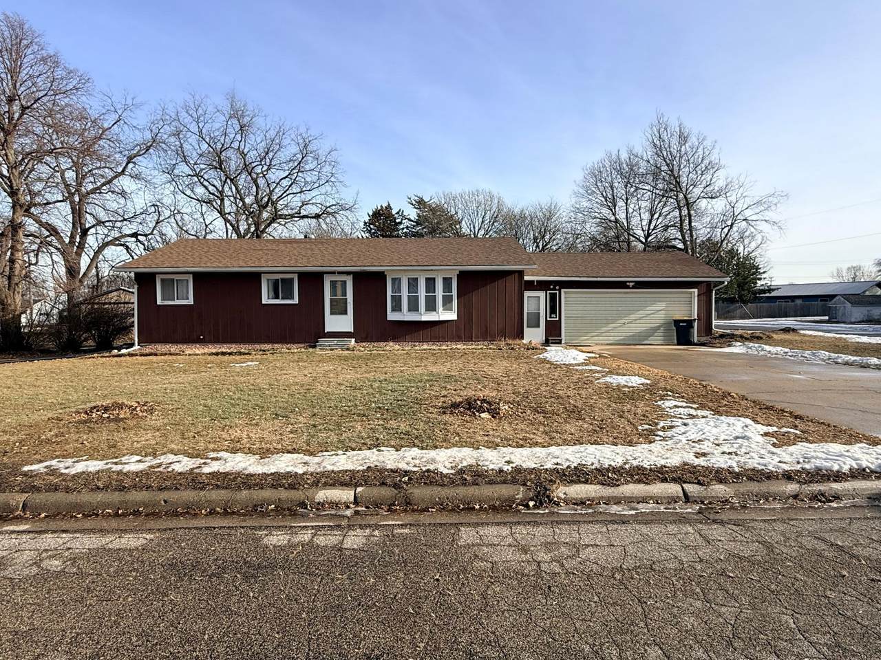 180 6th Street - Photo 1