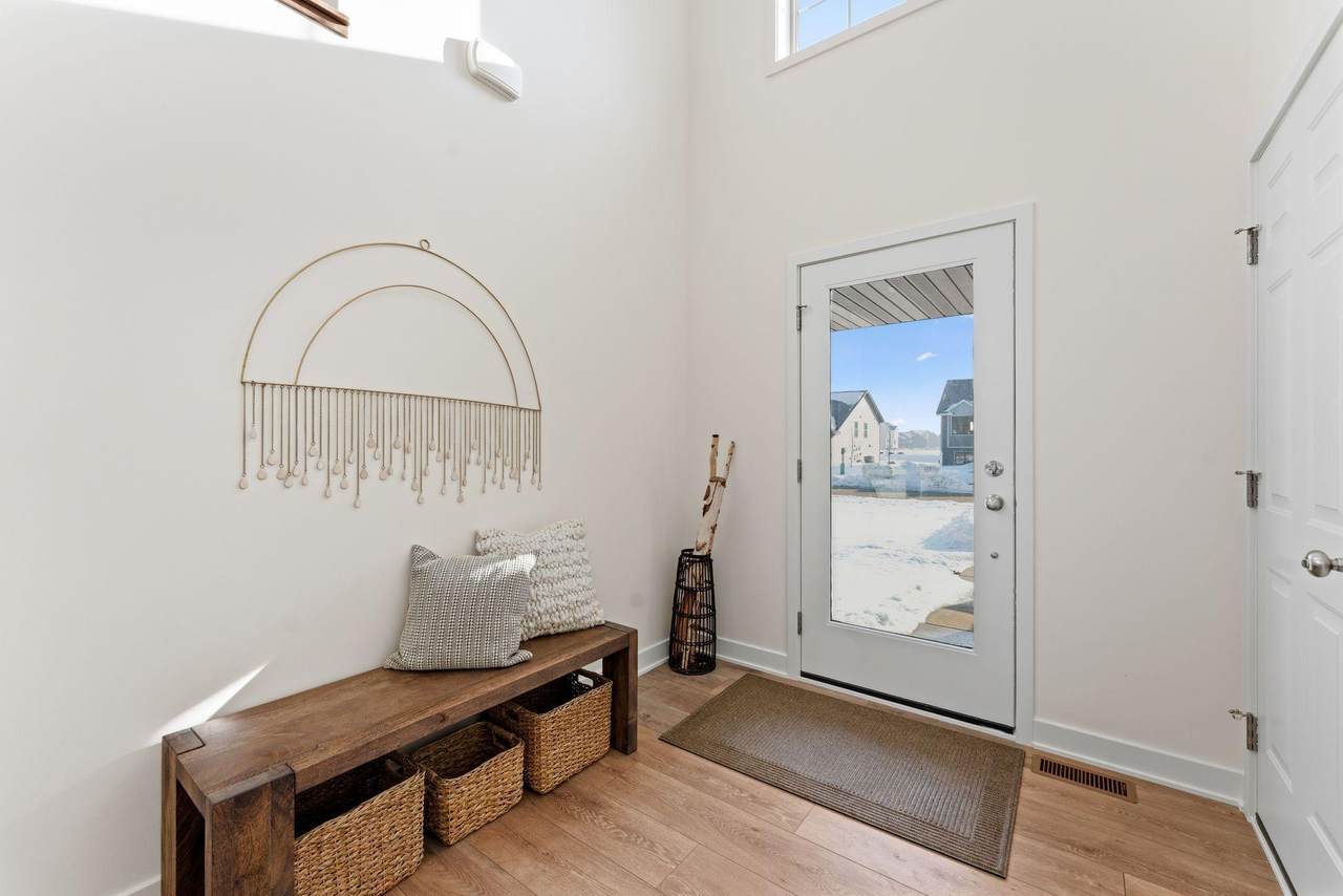 17751 Empire Trail - Photo 1