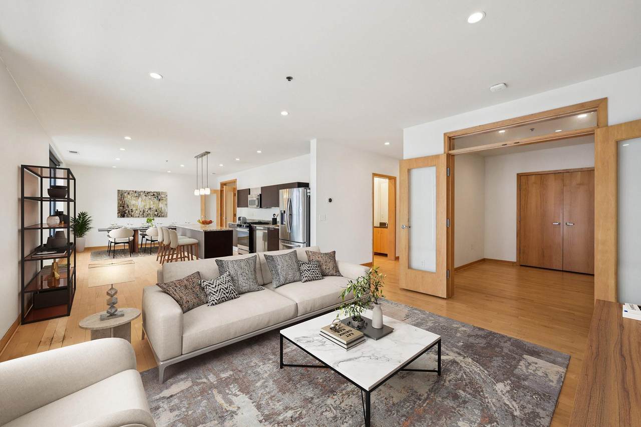 3104 Lake Street - Photo 1