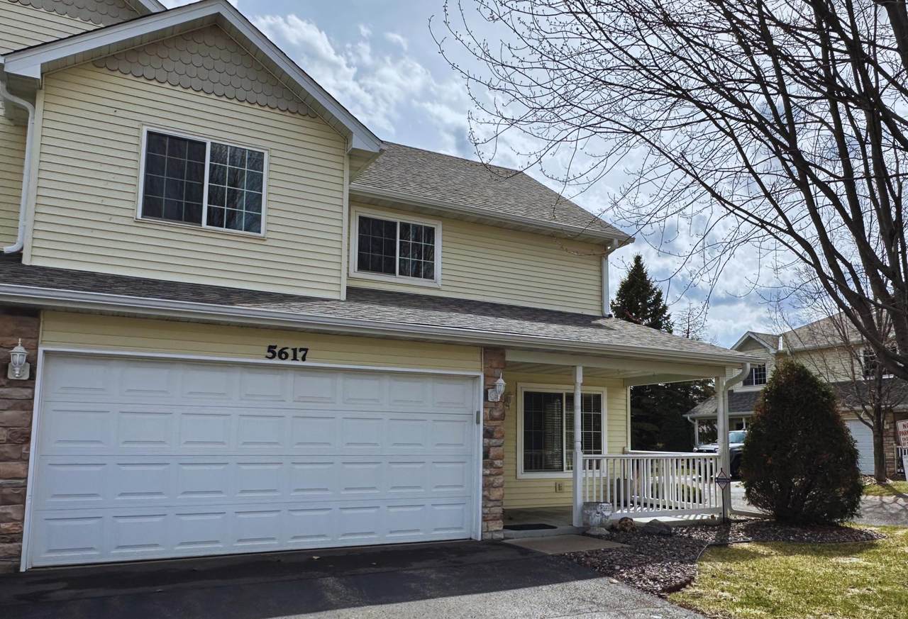 5617 138th Street - Photo 1
