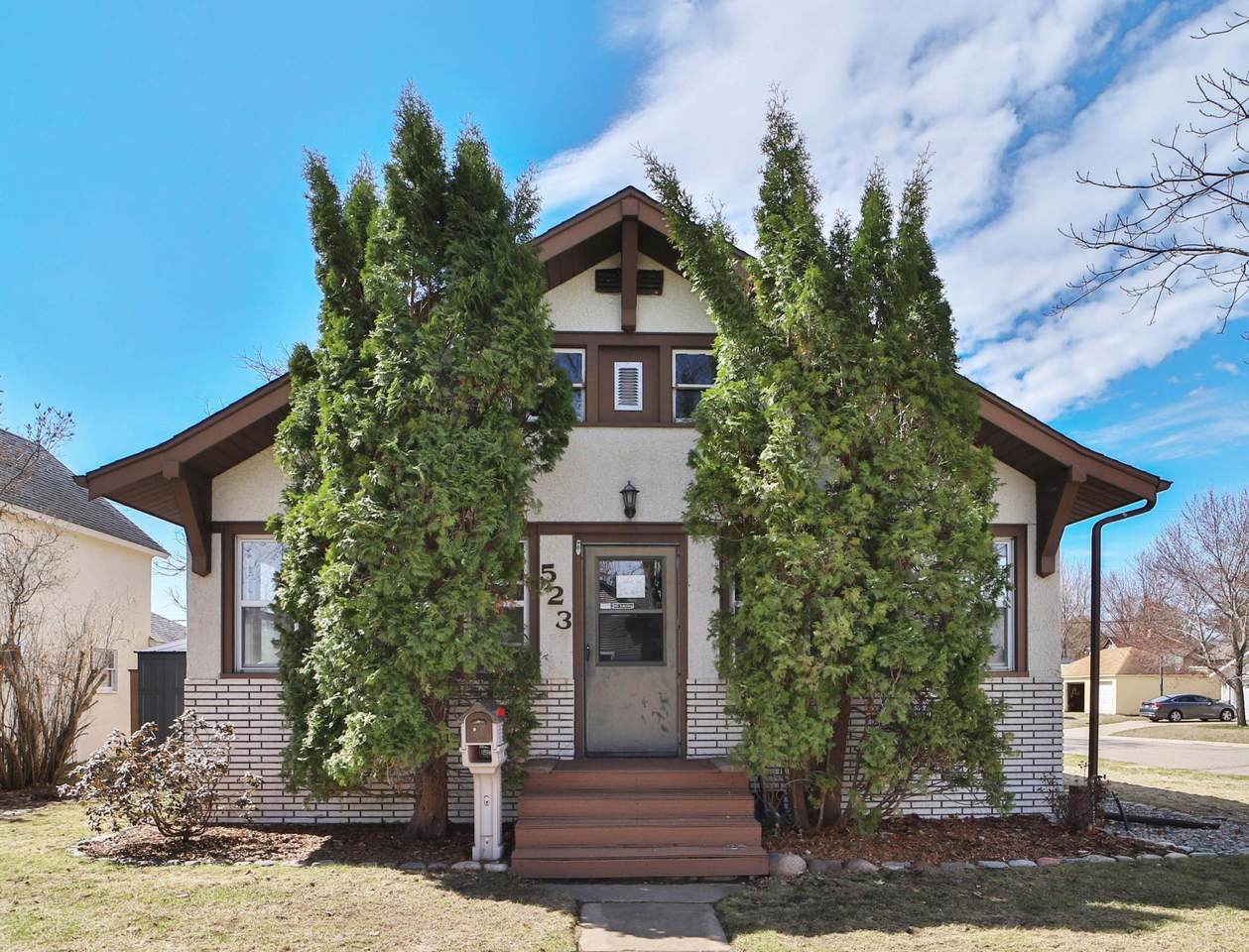 523 4th Avenue - Photo 1