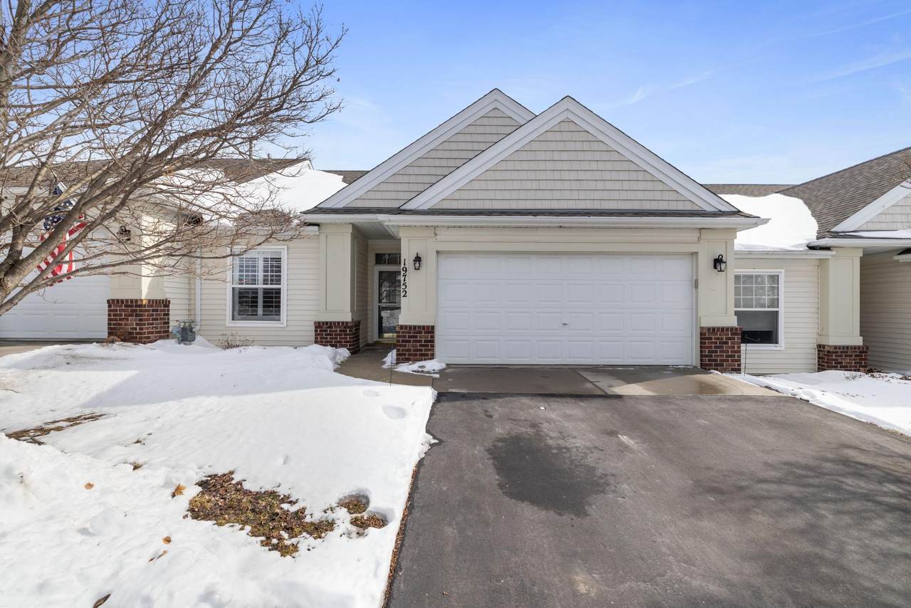 19752 Meadowlark Way - Photo 1