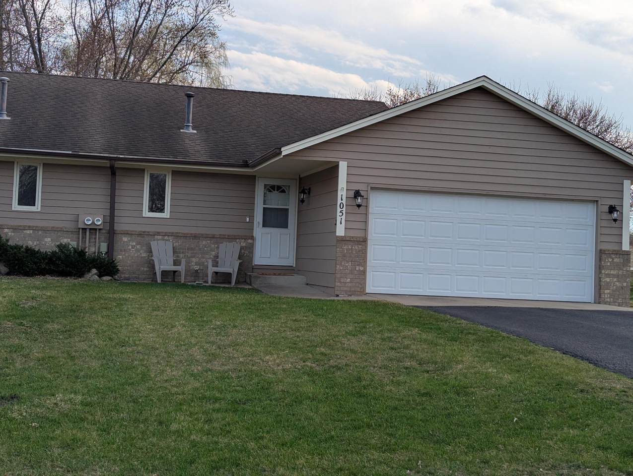 1051 Butte Court - Photo 1