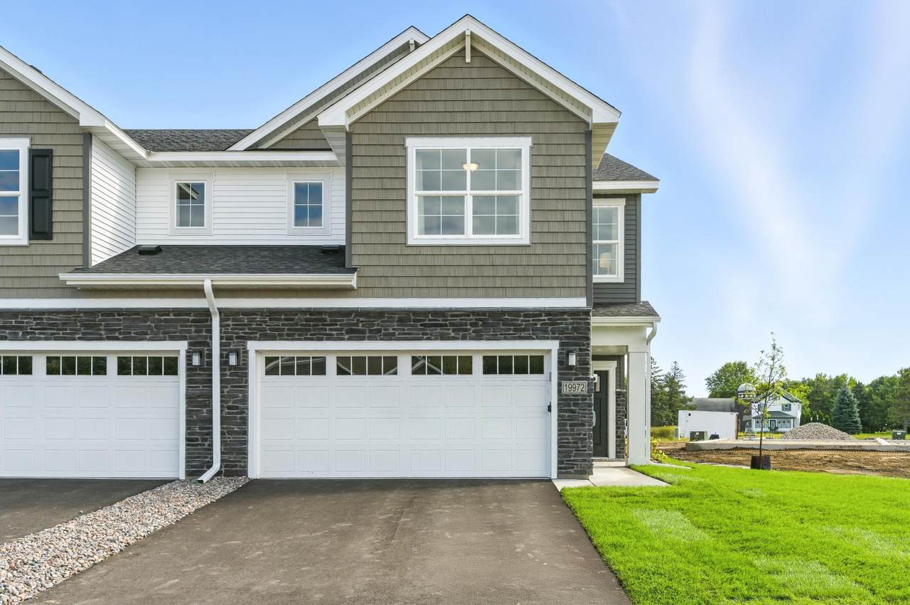 19936 Hunters Ridge - Photo 1