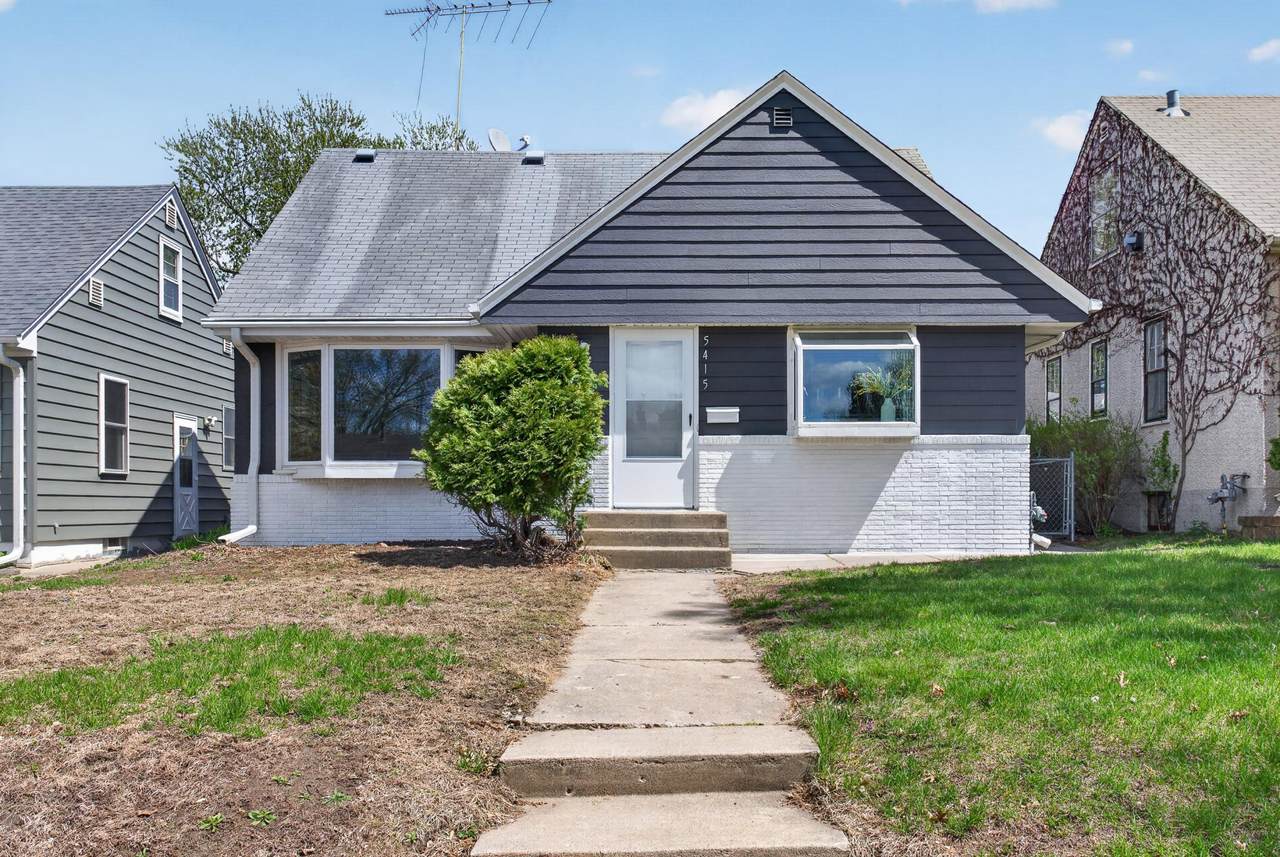 5415 44th Avenue - Photo 1