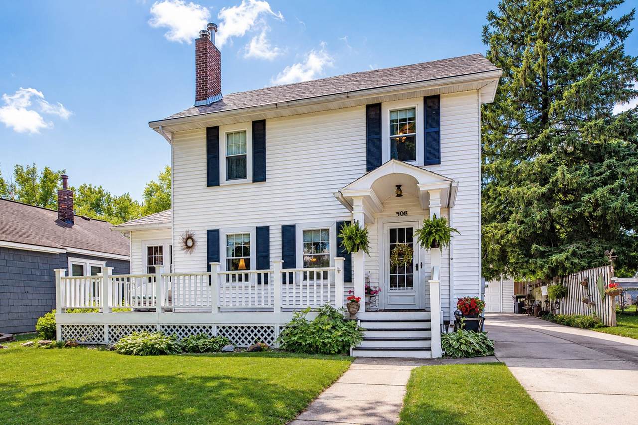 308 7th Street - Photo 1