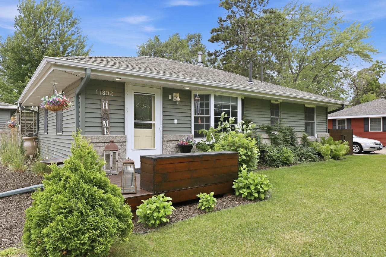 11832 Kumquat Street - Photo 1