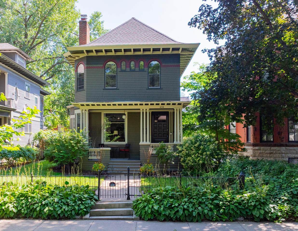 458 Holly Avenue - Photo 1