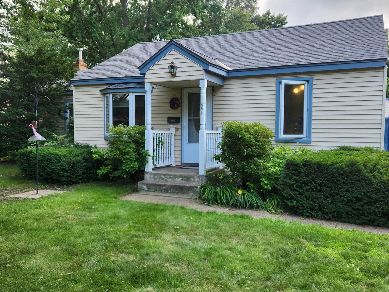 5817 Perry Avenue - Photo 1
