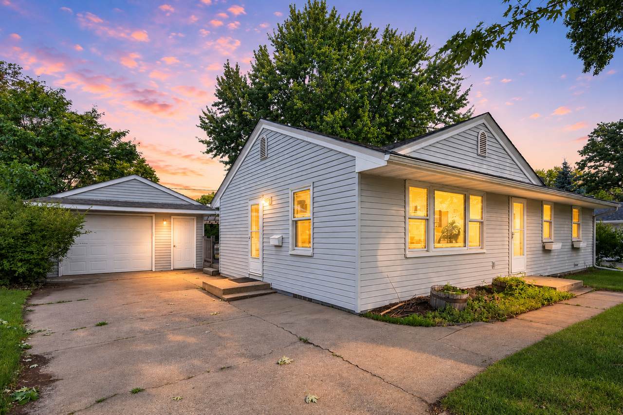 6150 Rainbow Drive - Photo 1