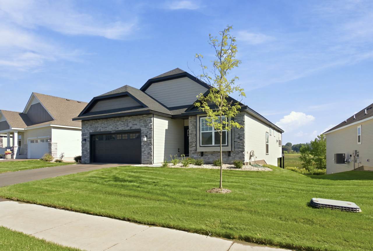 20106 68th Place - Photo 1