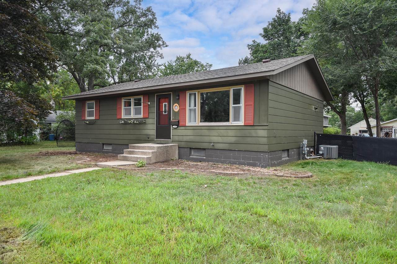 1321 2nd Avenue - Photo 1