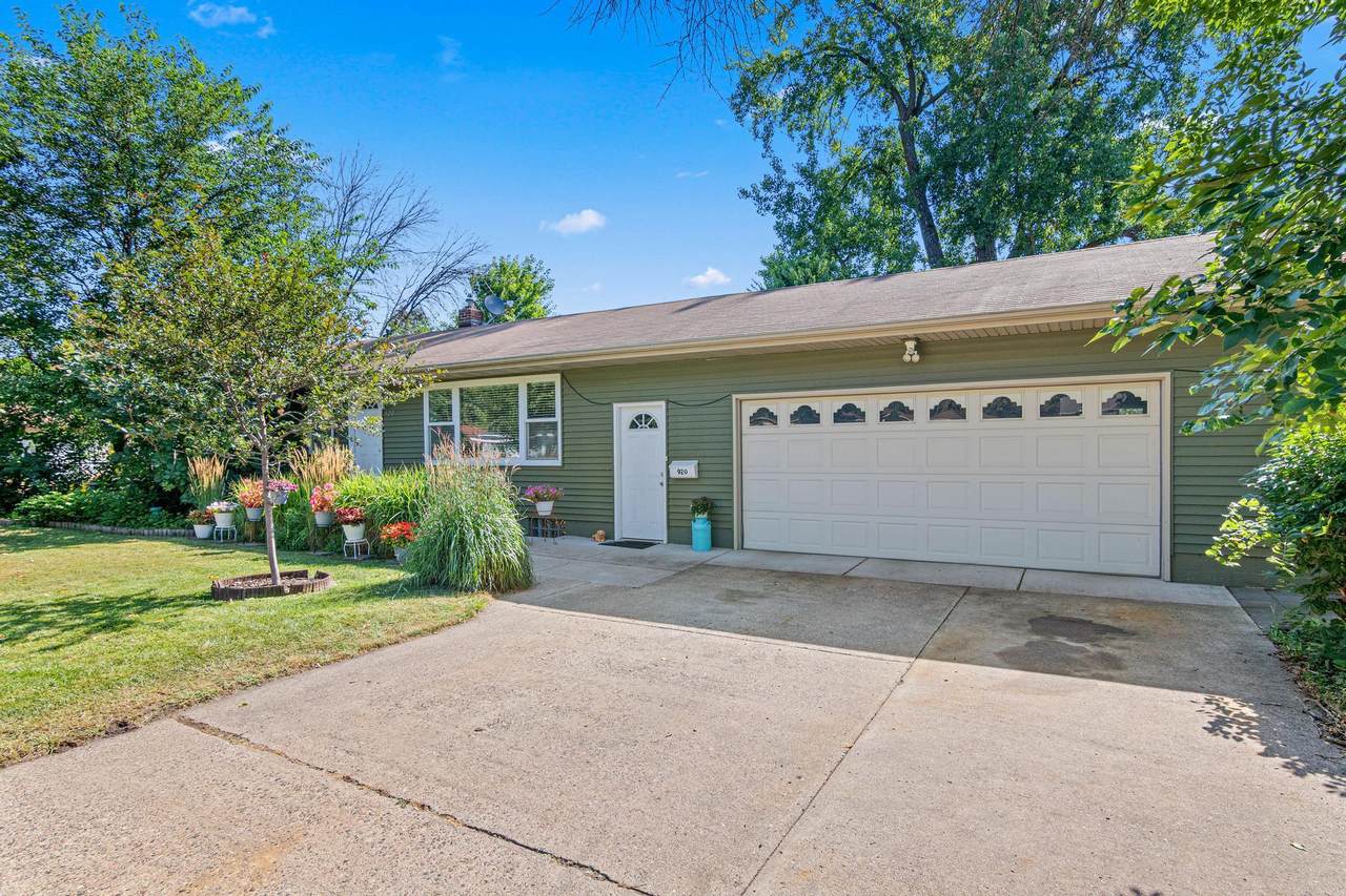 920 Westwood Lane - Photo 1
