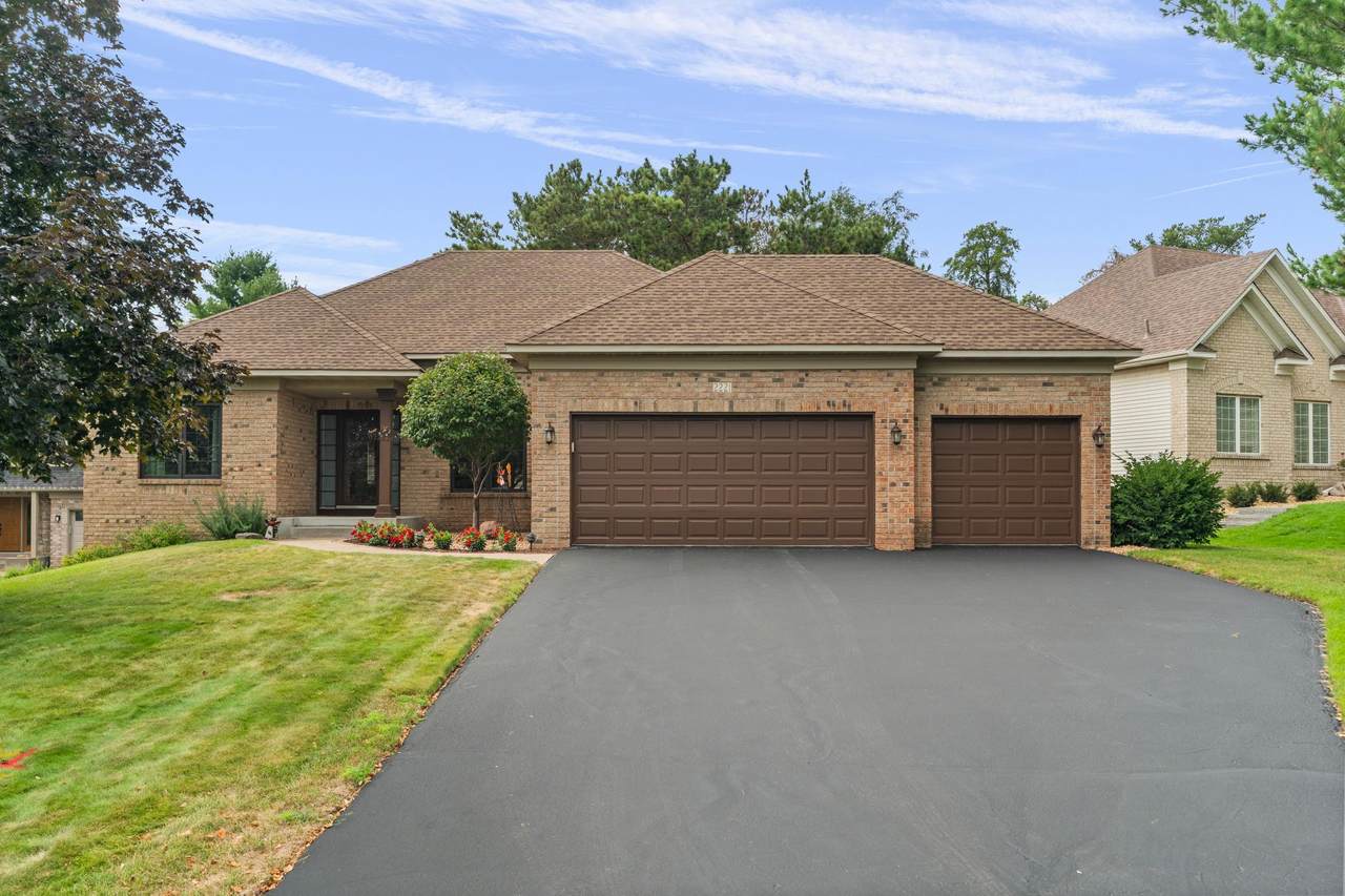 2221 White Pine Court - Photo 1