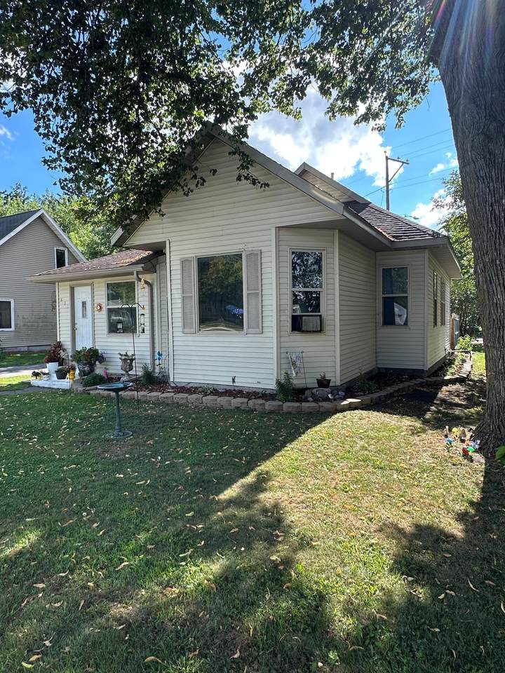 651 4th Avenue - Photo 1