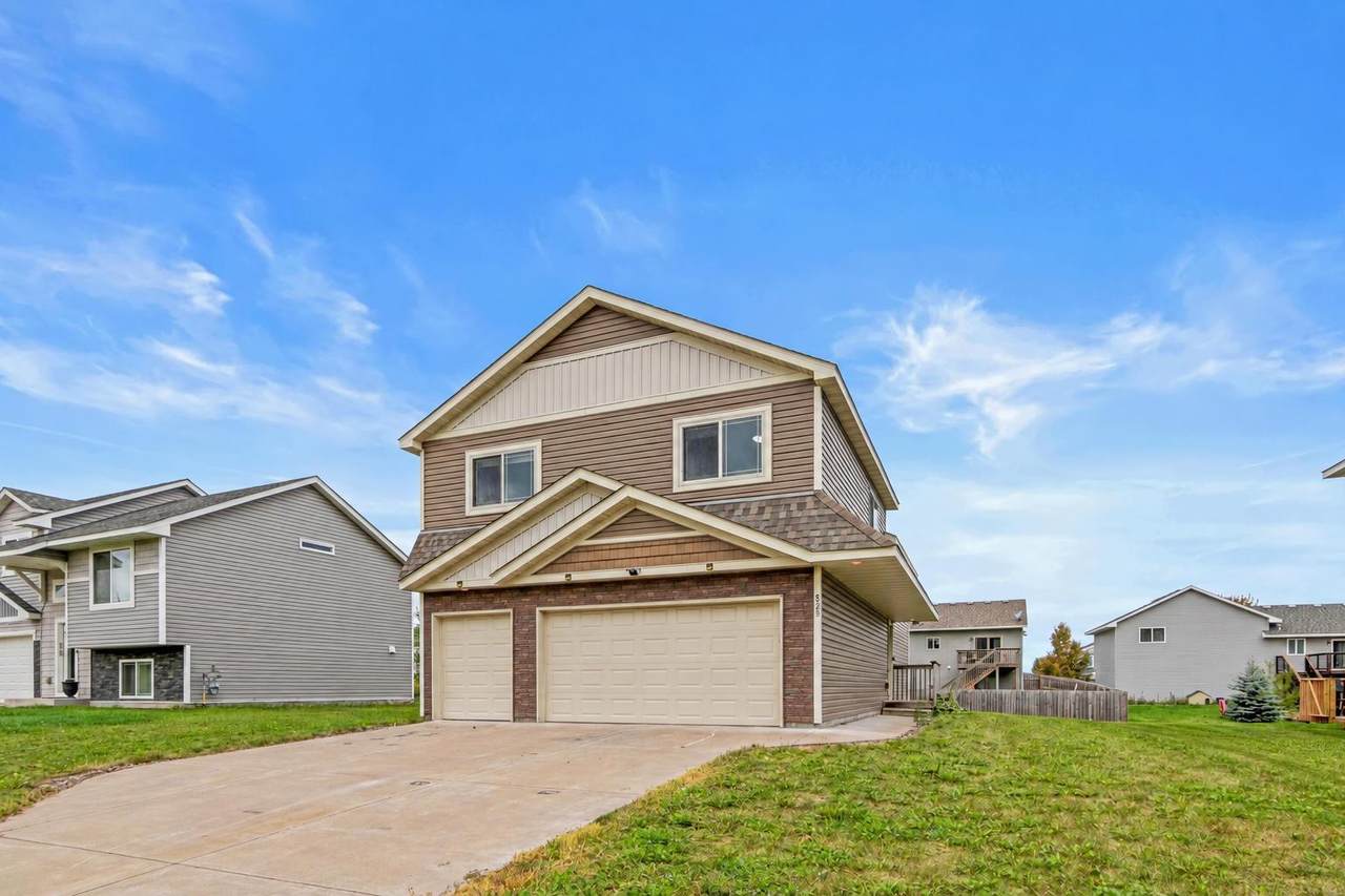 825 Highview Loop - Photo 1