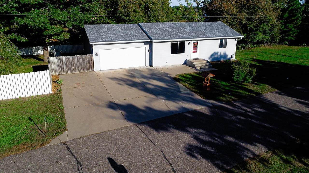 25381 167th Street - Photo 1