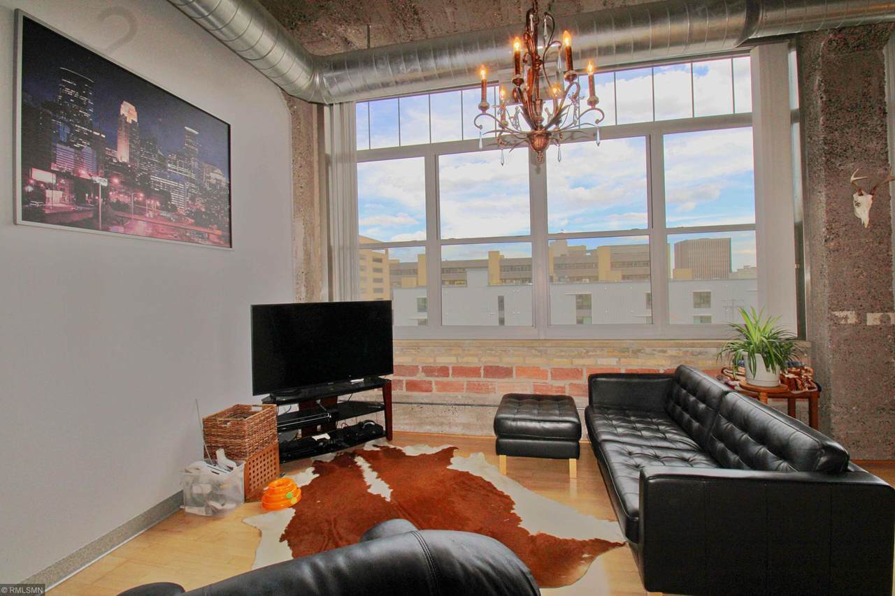 521 7th Street - Photo 1