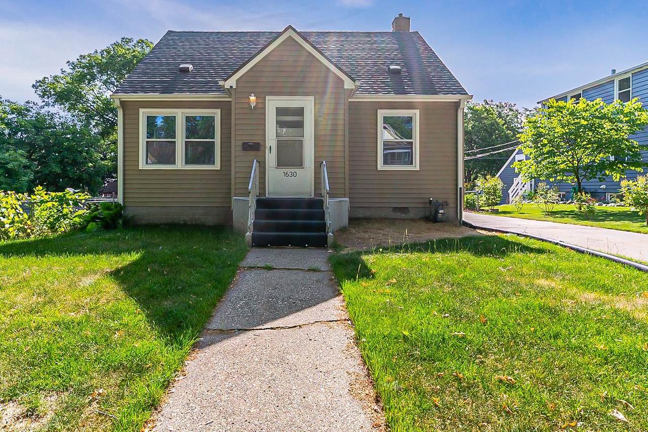 1630 Payne Avenue - Photo 1