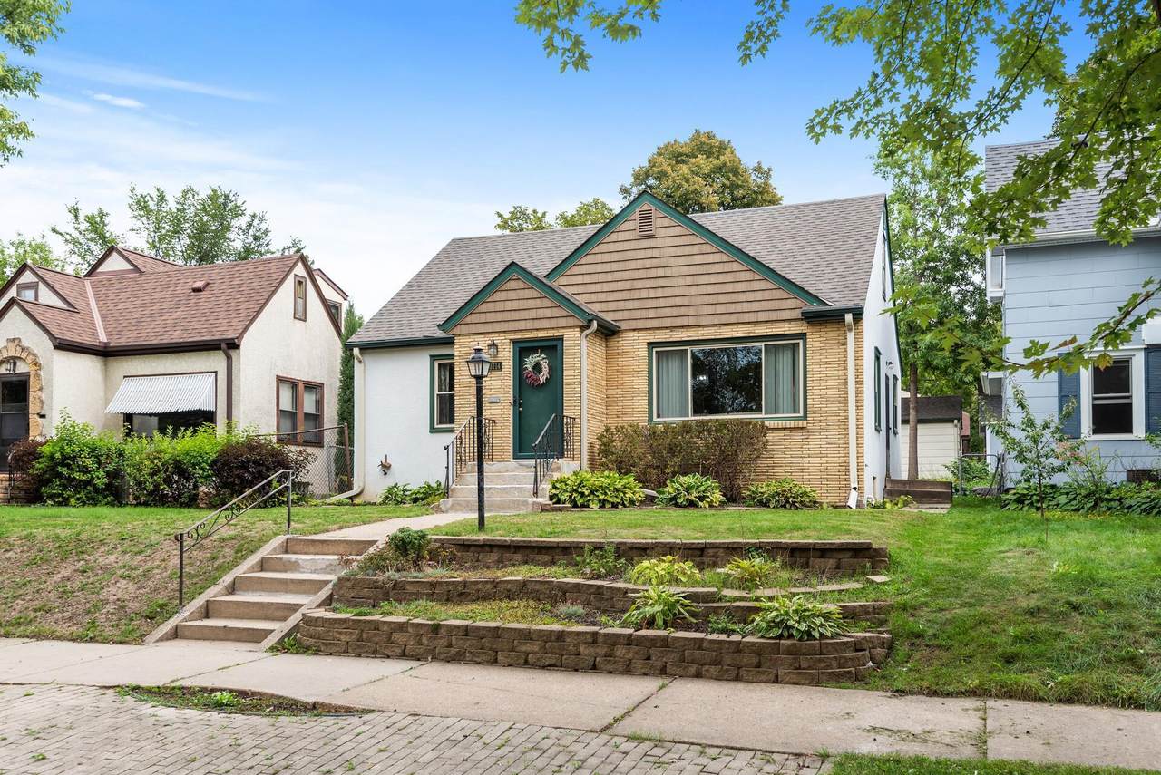 3714 Sheridan Avenue - Photo 1