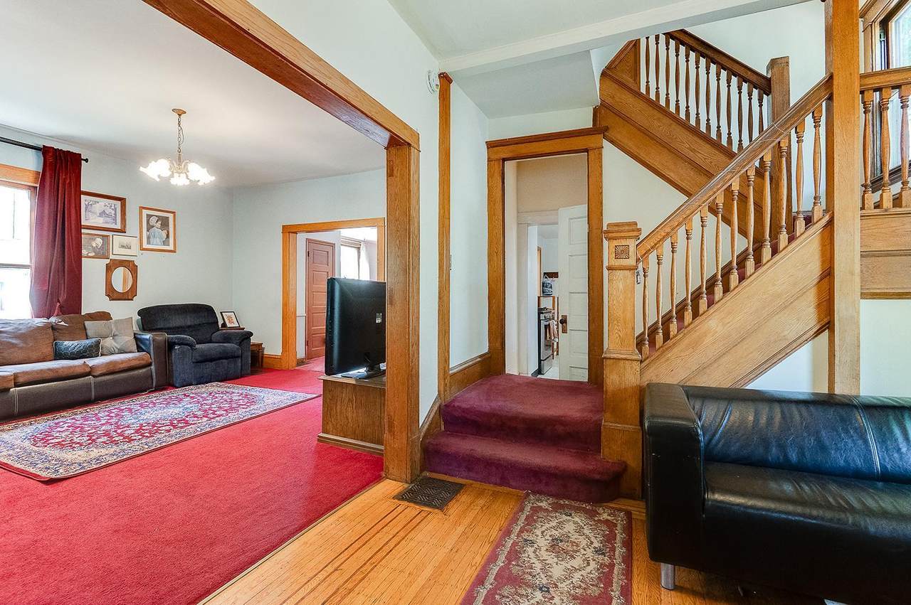 2716 Bryant Avenue - Photo 1