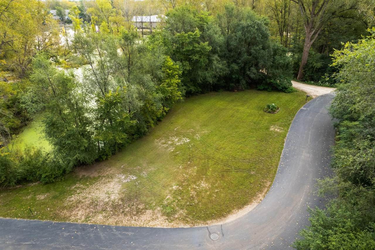 1040-1030 Bay Drive - Photo 1
