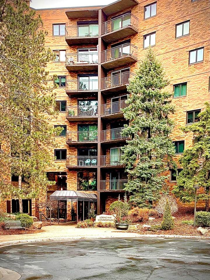 210 Grant Street - Photo 1