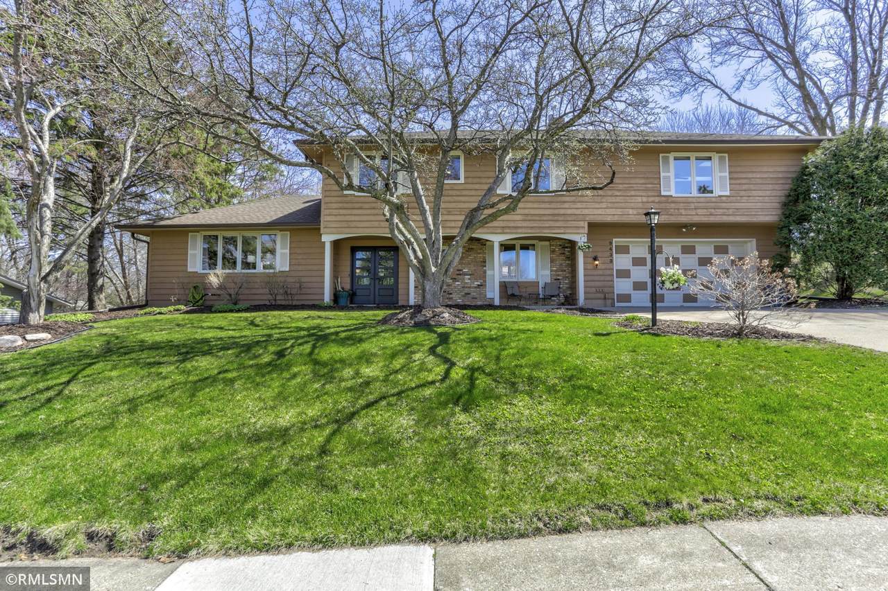 9433 Briar Road - Photo 1